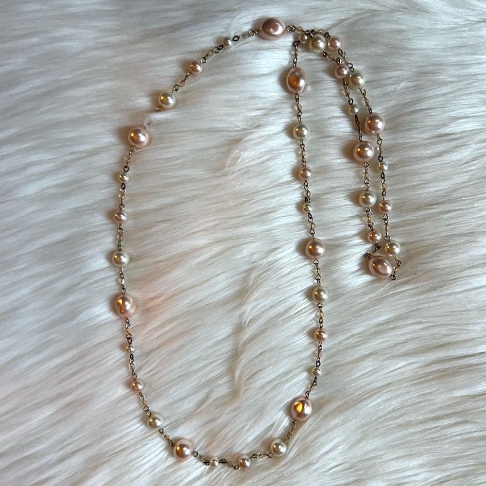 Faux pink & white pearl necklace